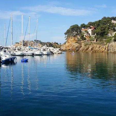 Holiday home Charming Seaside Ensues-la-Redonne